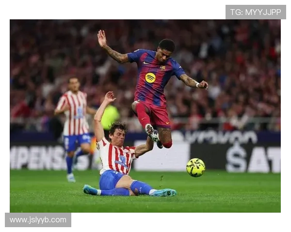 巴萨十人主场不敌马竞